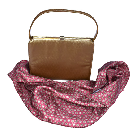 Mar-Shel Vintage Gold 1960's era handbag - Picture 5 of 8